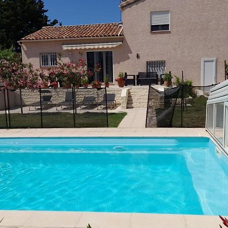 Villa Avec Plage A Pied Et Grande Piscine Сент-Мари-ла-Мер Экстерьер фото