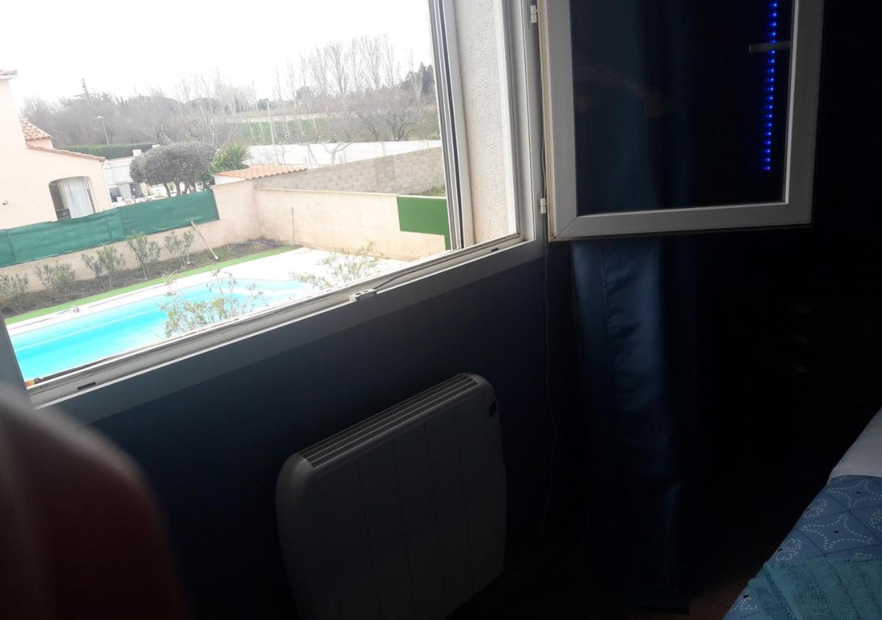 Villa Avec Plage A Pied Et Grande Piscine Сент-Мари-ла-Мер Экстерьер фото